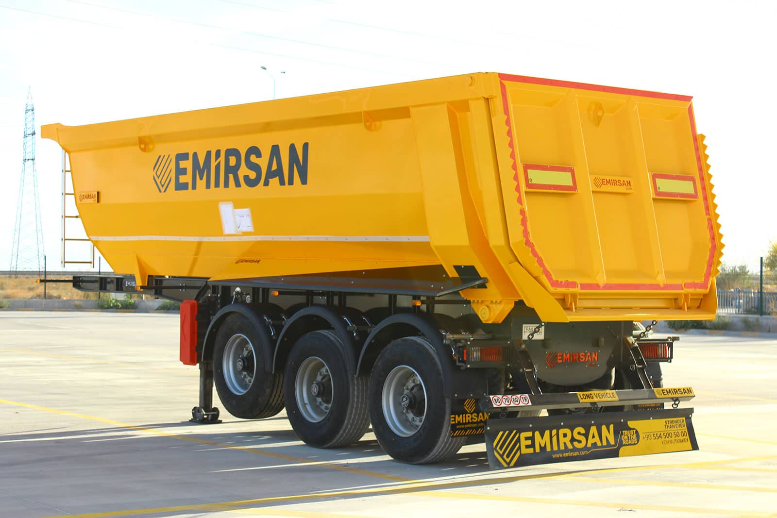 Half Pipe (Pool Type) Tipper Trailer — 3