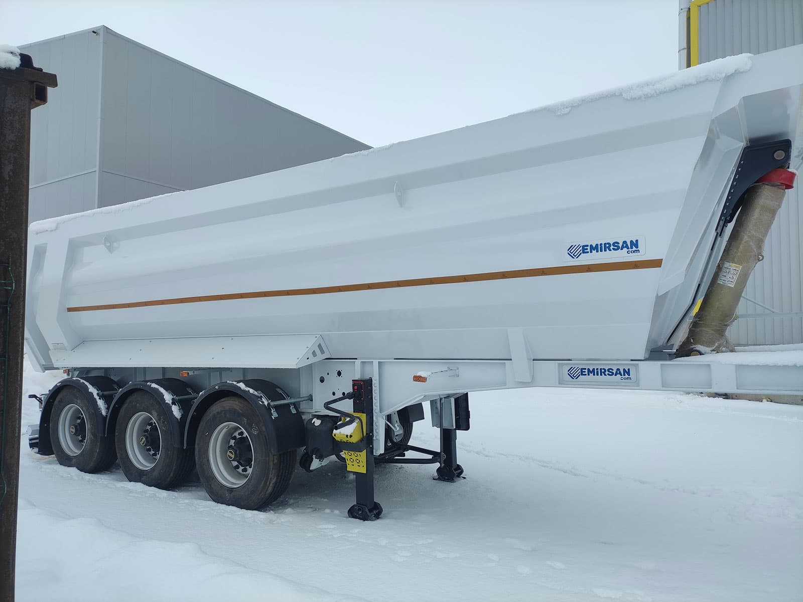 Полуприцеп-самосвал типа Half Pipe (резервуарный тип) с гидравлическим подъемом — 7