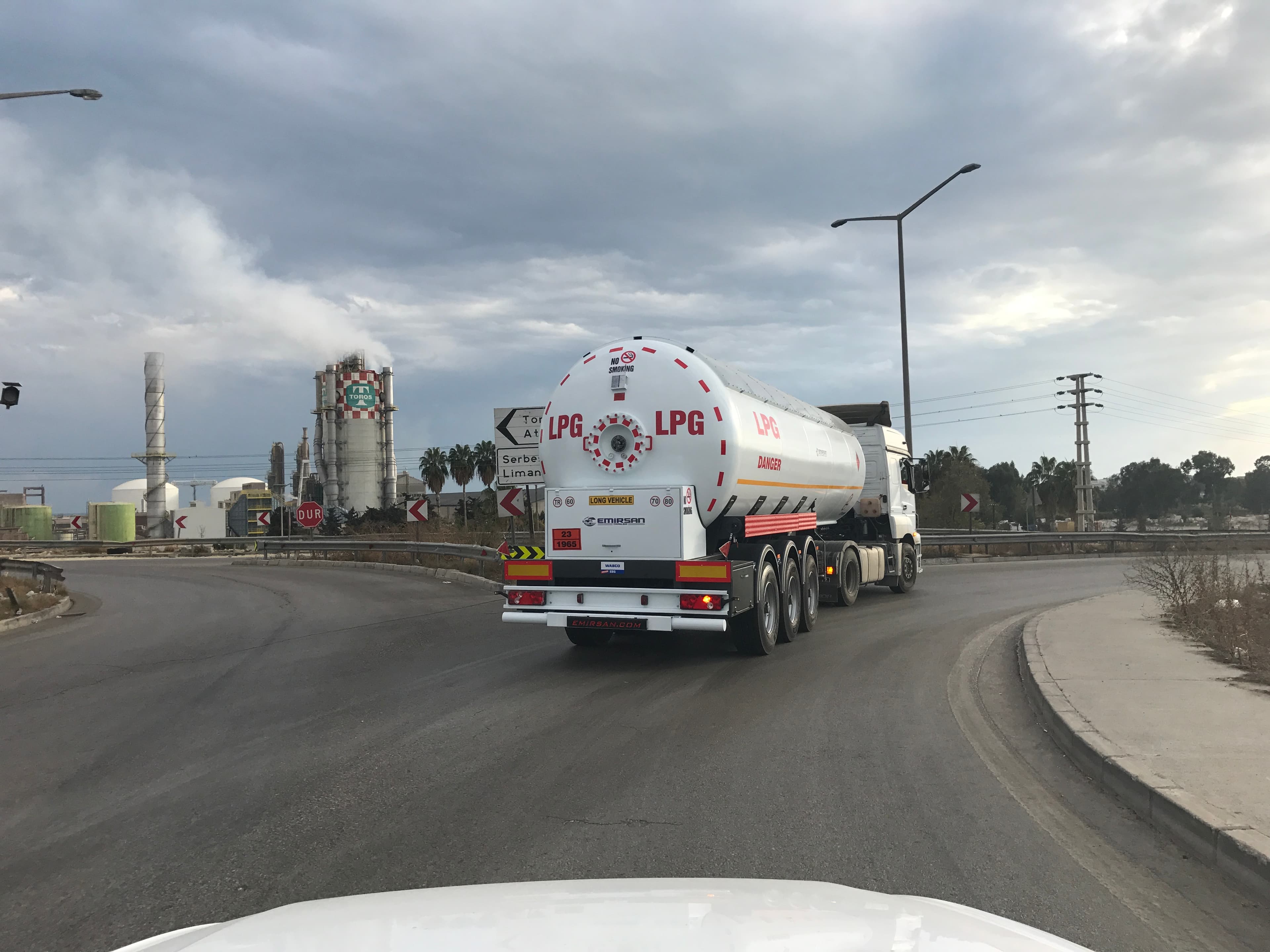 شاحنة نقل الغاز البترولي المسال — 3