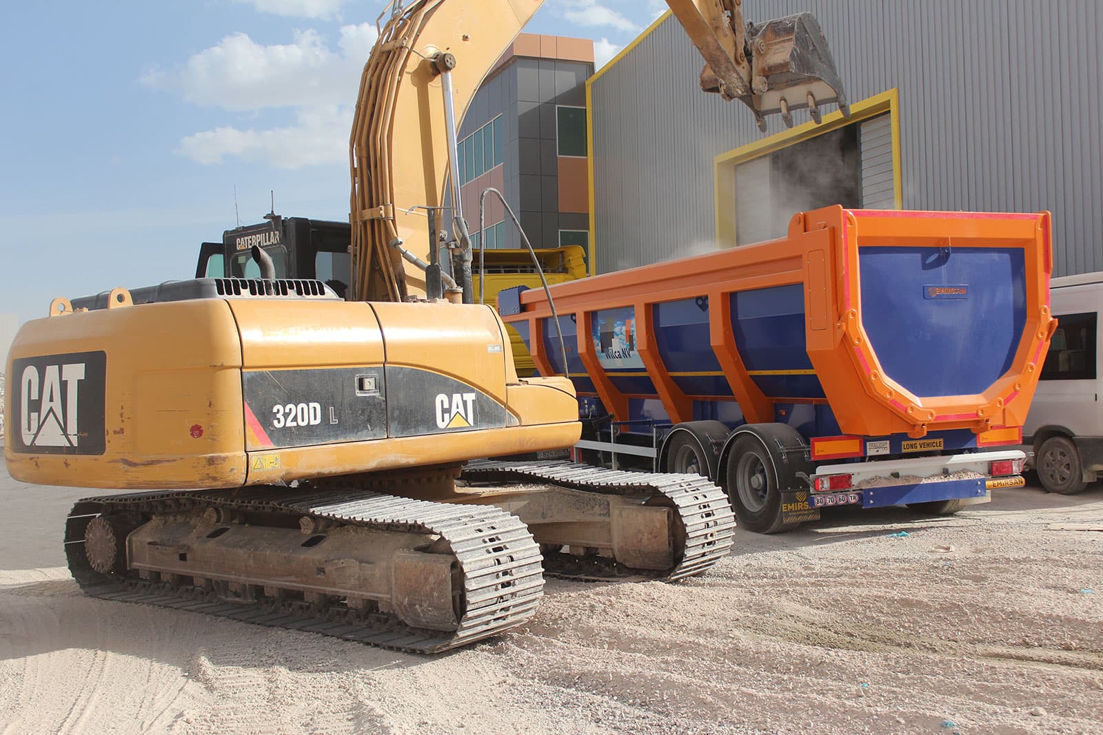 Rear Eject (Ejector Tipi) Damperli Römork — 1