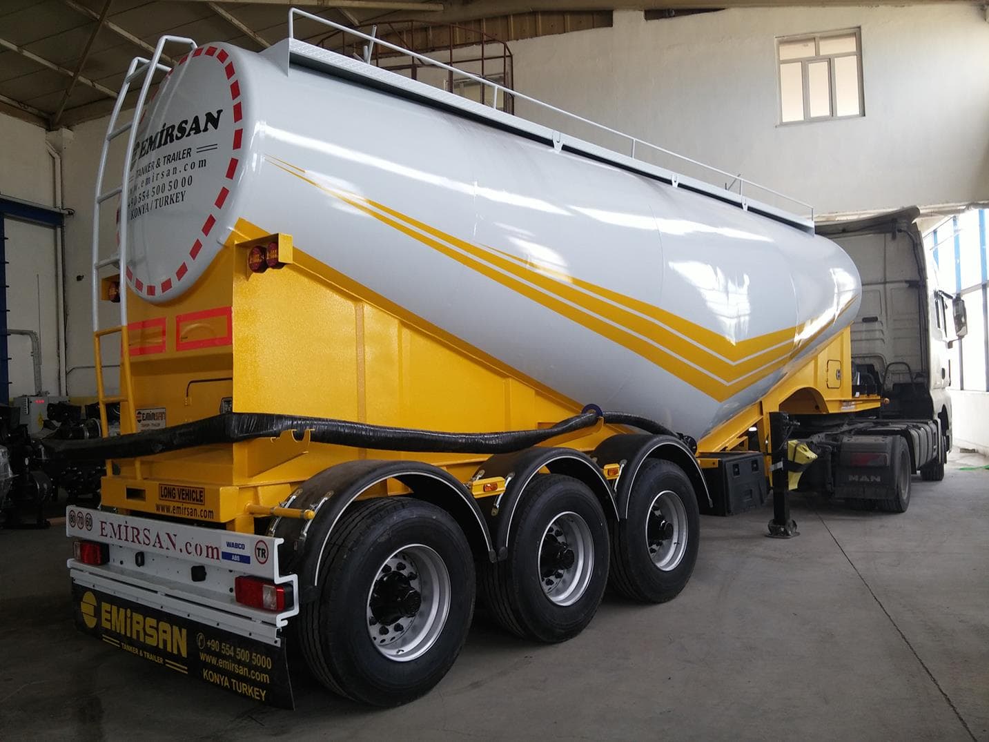 V Tipi (Muz) Çimento Silobası — 1